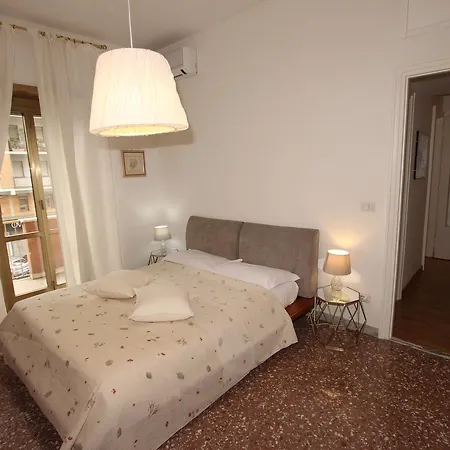 Pacinotti Flats Apartmán Řím