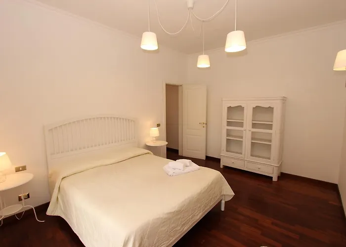 Pacinotti Flats 公寓 *