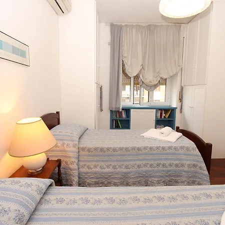 דירה Pacinotti Flats